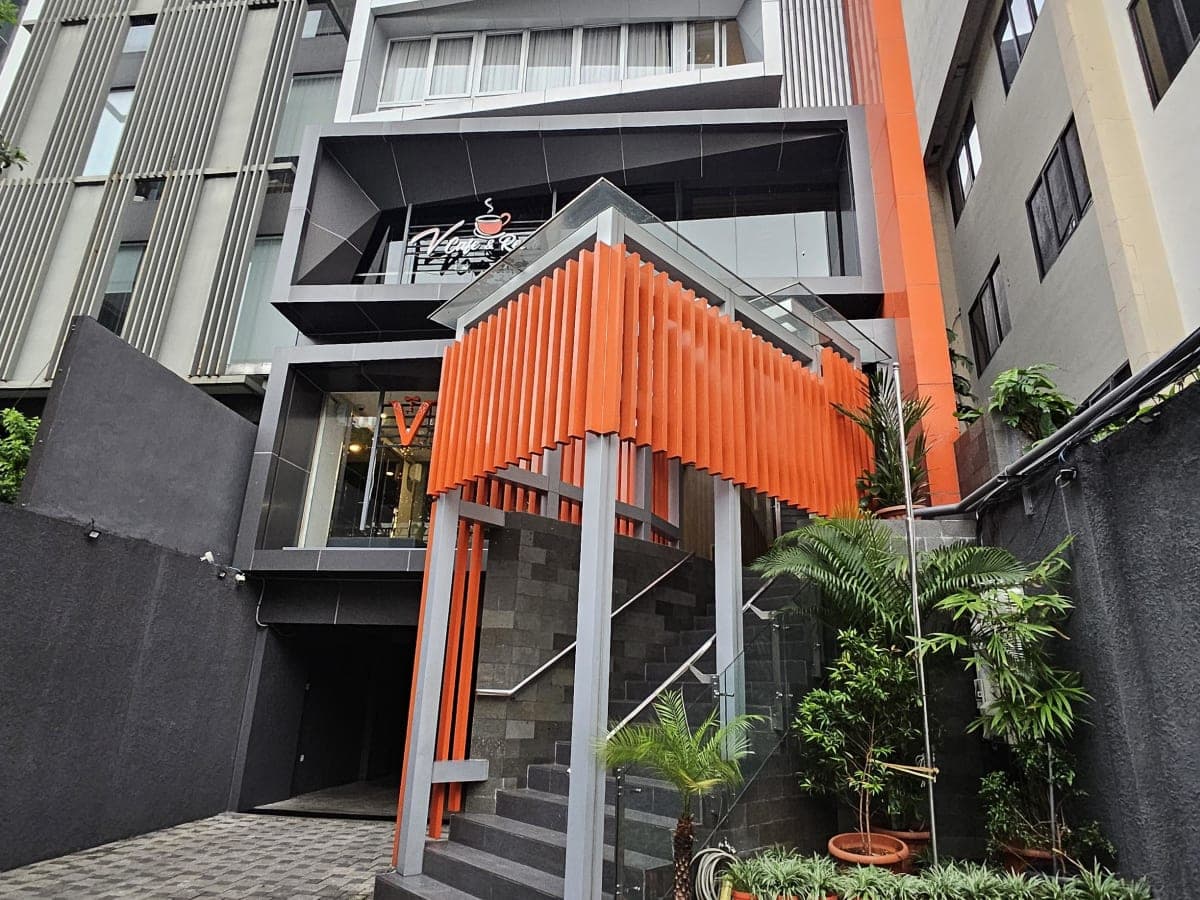 Laundry & Dry Cleaning Profesional Victory Since 1950 Same Day Service