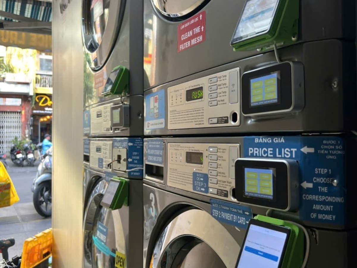 Self service laundry - Giặt sấy tự động laundromat Hanoi Sky Wash